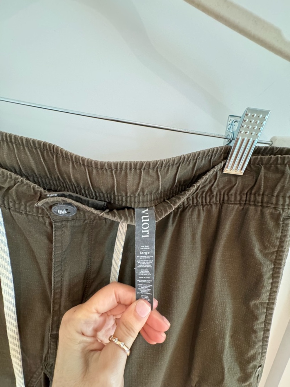 Vuori Olive Green Cargo Pants - Picture 4 of 7